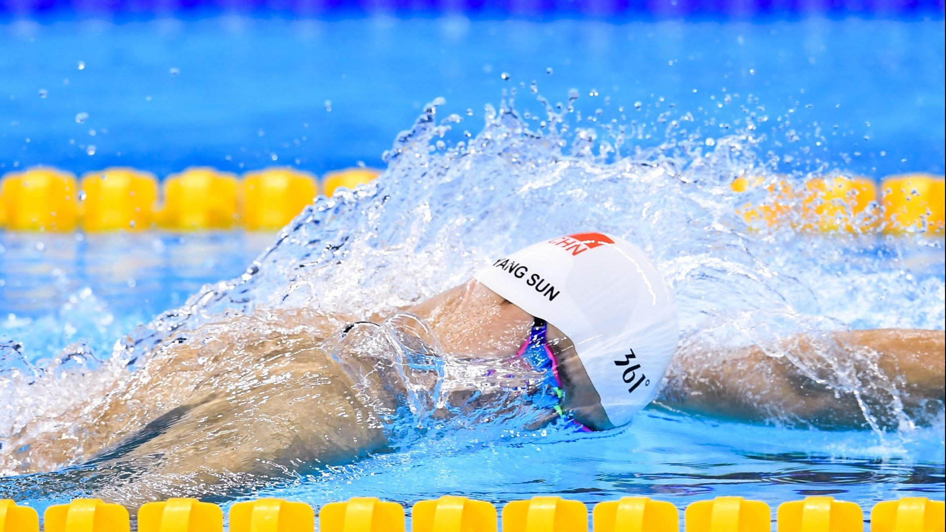 中国足球主题比赛战术解析，足球比赛体系与战术打法