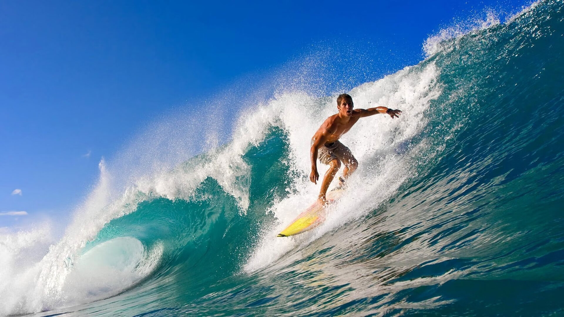 库里“远射如雨”，重塑NBA战术格局！，库里全场超级远投