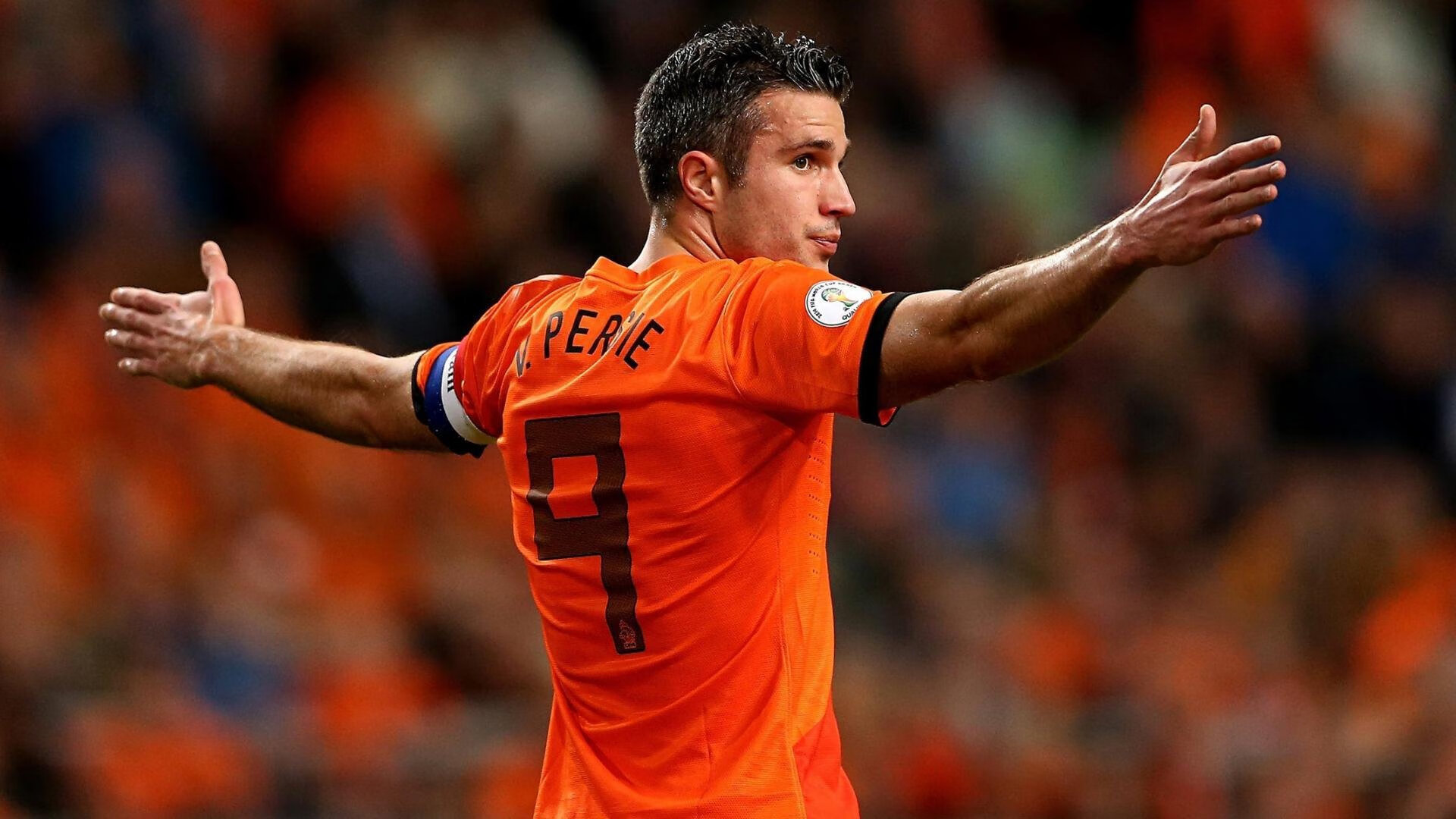 意甲焦点，比分1-0，关键进球由国脚C·罗完成，中场控球占优，抢断率75%